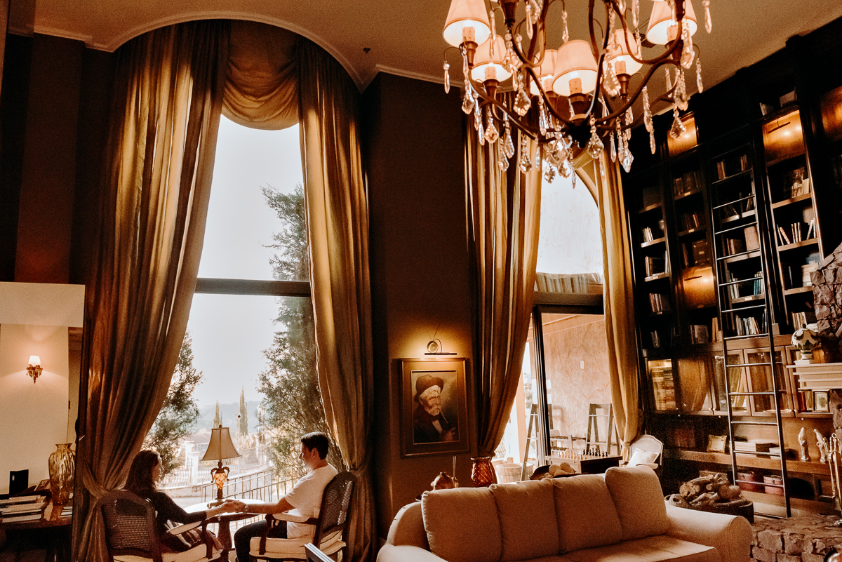 Ensaio de casal no Hotel Spa do Vinho em Bento Gonçalves