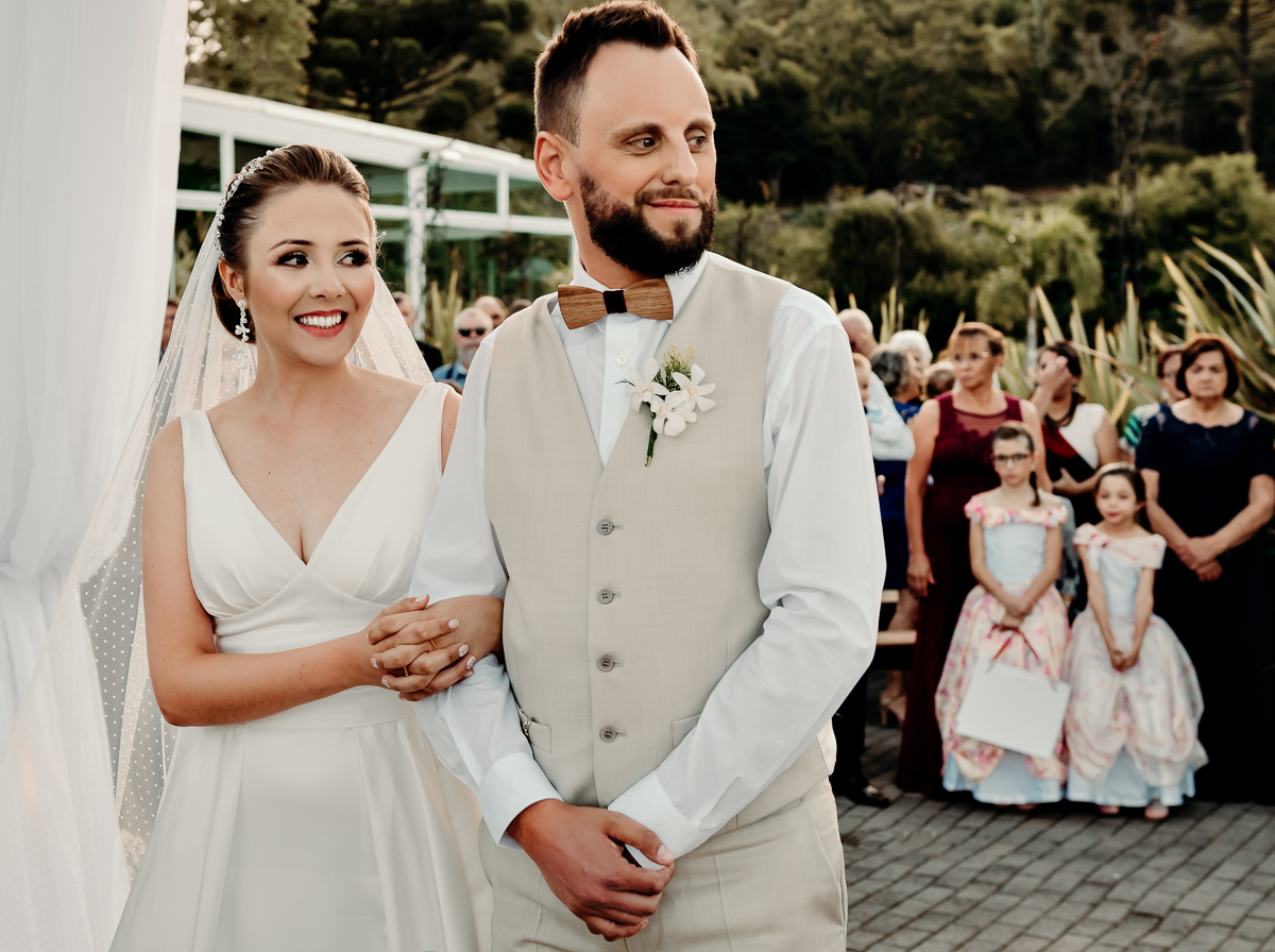 fotografia-de-casamento-na-serra-gaucha-vale-dos-vinheos-santorini-garden-fotografo-de-casamento-em-bento-goncalves-yuri-nunes-casamento-ao-ar-livre-cerimonialista-em-bento-goncalves