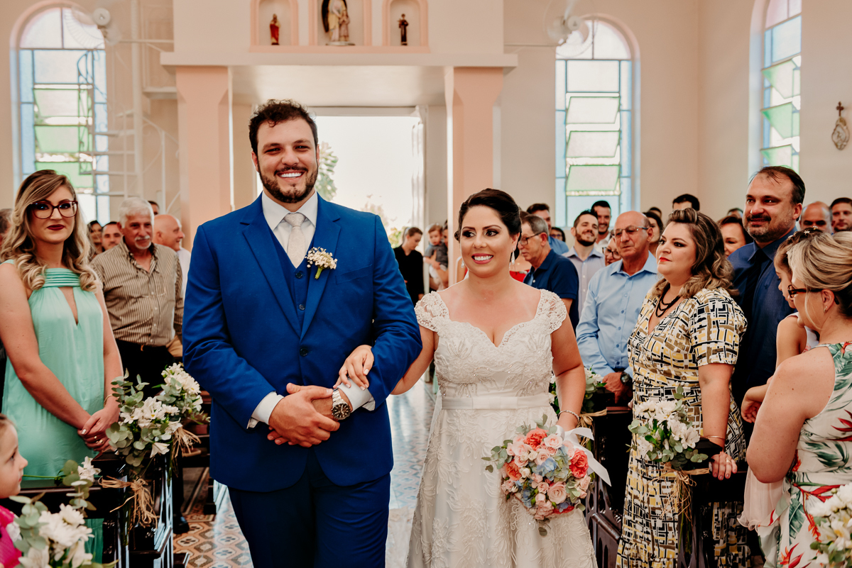 Cerimonia de casamento em Bento Gonçalves, cerimônia de dia em igreja