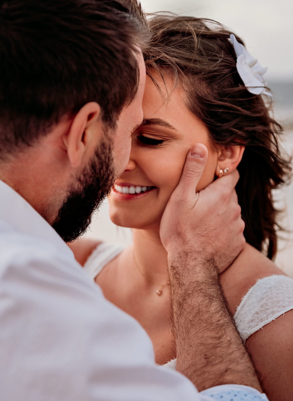 ensaio-pre-wedding-na-praia-de-garopaba-fotografo-yuri-nunes-fotos-espontaneas-de-noivas