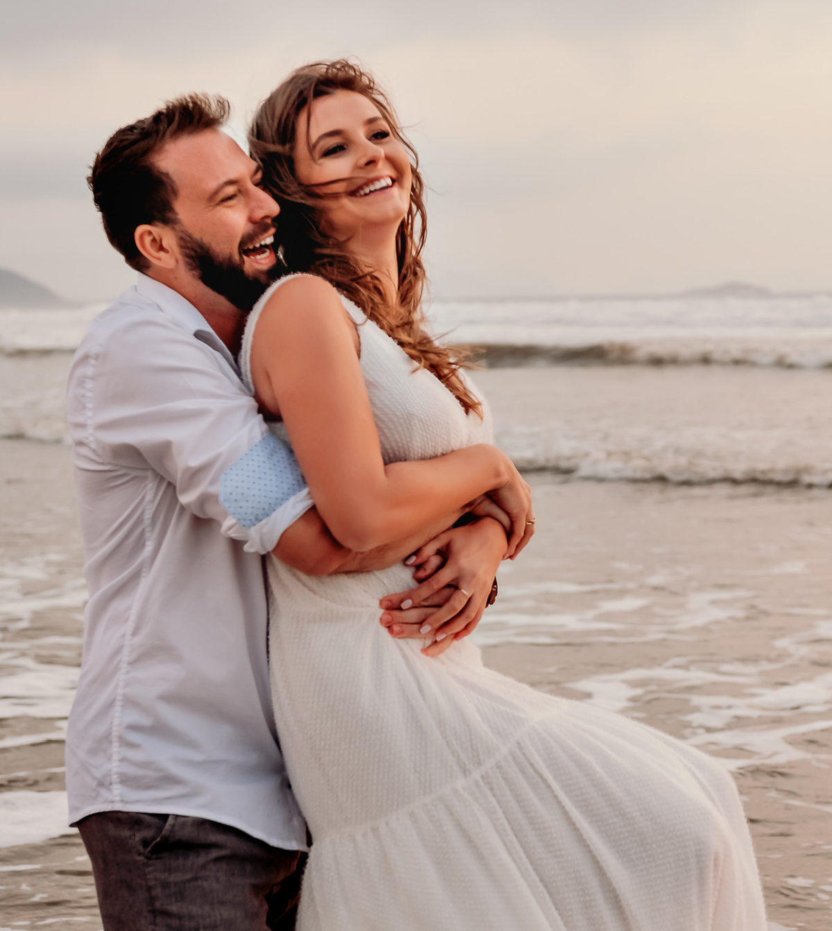 ensaio-pre-wedding-na-praia-de-garopaba-fotografo-yuri-nunes-fotos-espontaneas