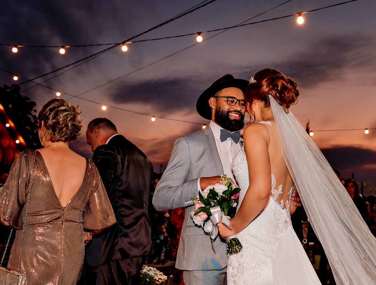 noivas-fotografo-na-serra-gaucha-case-na-serra-gaucha-vale-dos-vinhedos-yuri-nunes-foto-grafia-camatti-eventos-celeiro-casamento-em-um-celeiro-caxias-do-sul-camatti-eventos--serra-gaucha-casamento-rustico