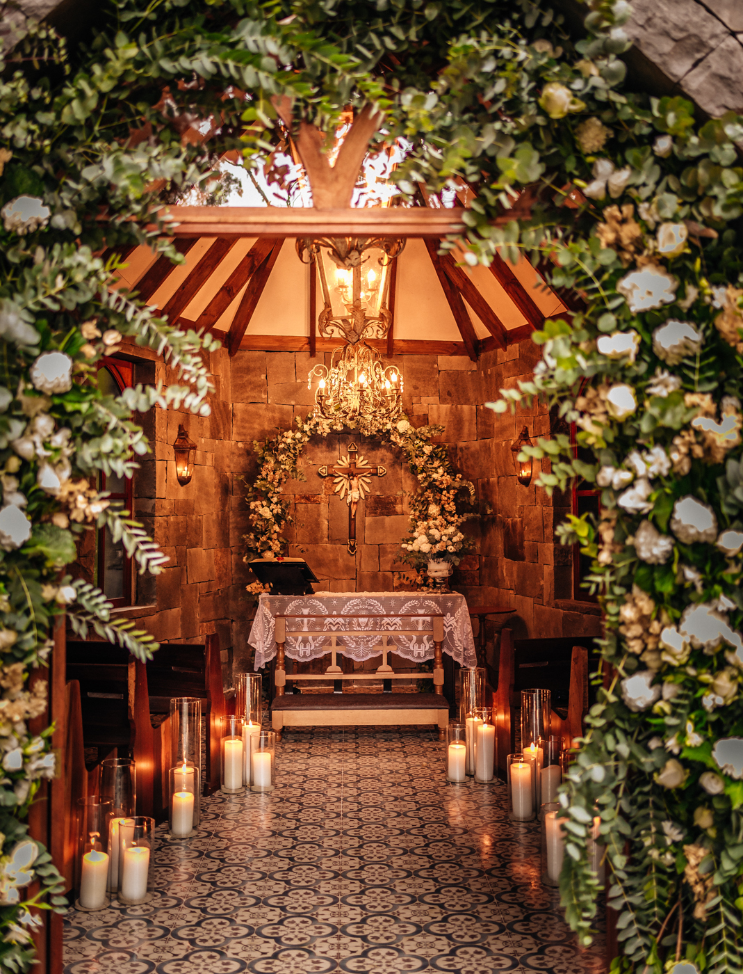 decoração-de-casamento-na-pousada-villa-tuiuty-capela-fotos-de-casamentos-em-bento-goncalves-case-em-bento-mini-wedding-no-vale-dos-vinhedos-onde-casar-na-serra-gaucha-fotografo-em-bento-goncalves