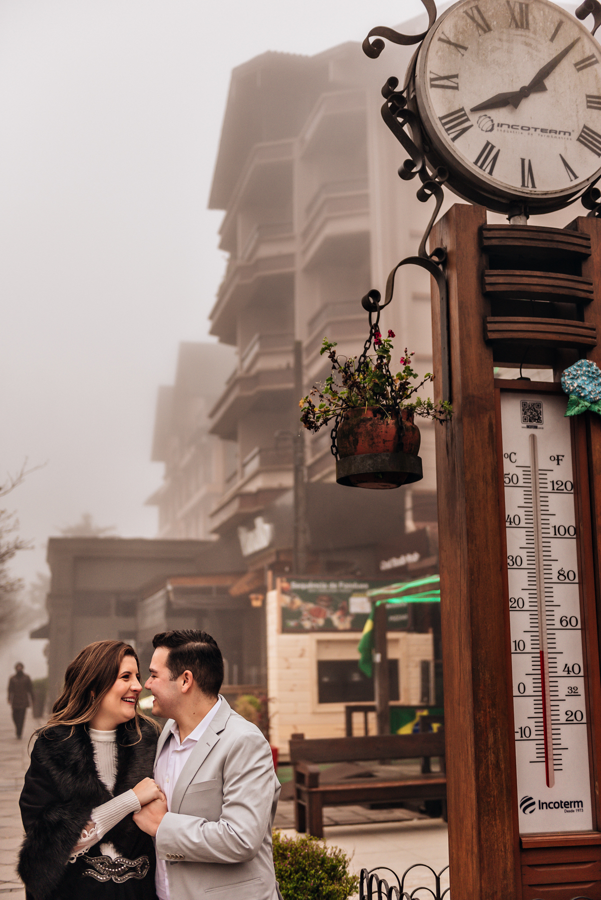 principais-ruas-de-gramado-ensaio-urbano-de-casal-na-serra-gaucha