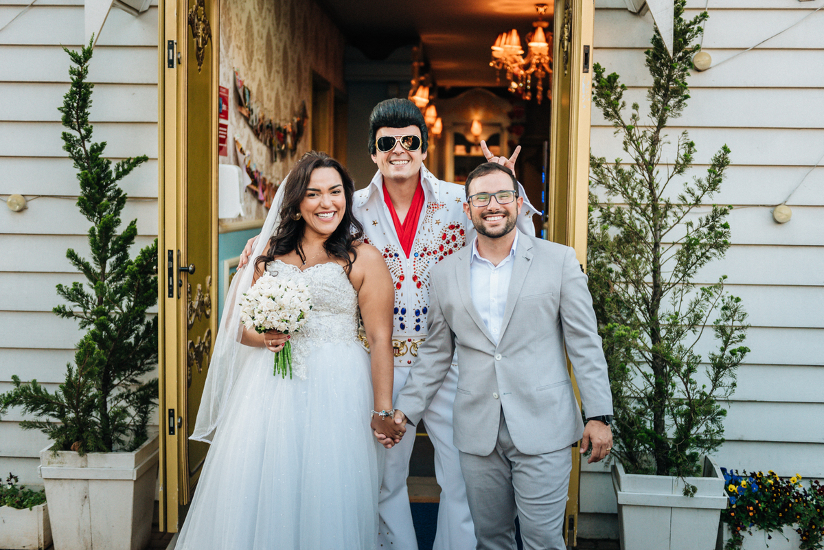 capela-do-elvis-presley-casamento-dos-sonhos-em-gramado-cerimonia-com-elvis-fotografo-yuri-nunes