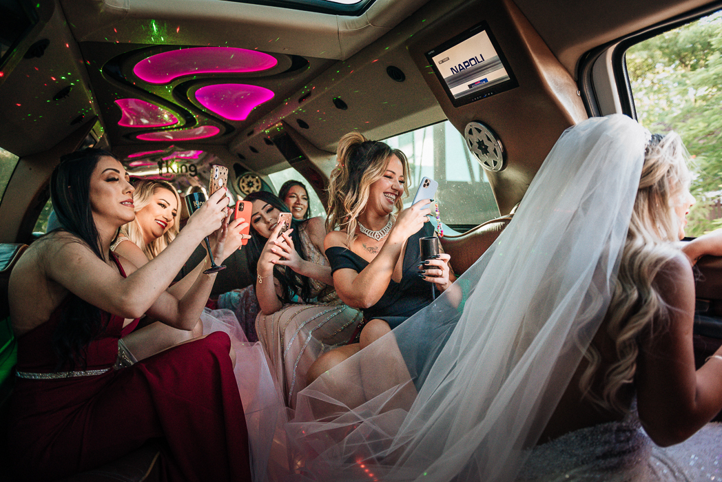 limosine-com-noiva-e-madrinhas-casamento-em-novo-hamburgo
