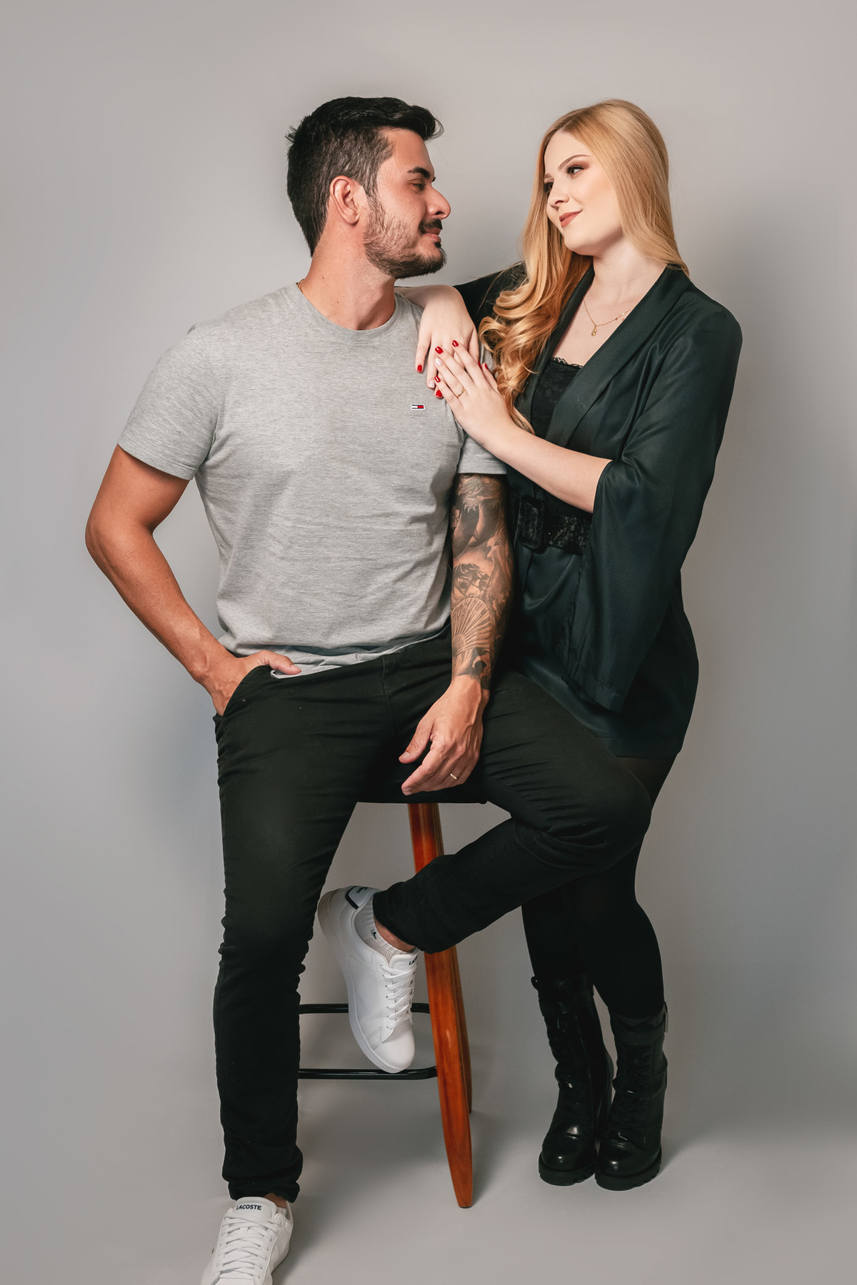 Suellen Oliveira.
foto casal.