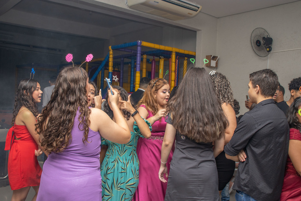 Suellen Oliveira.
baladinha.