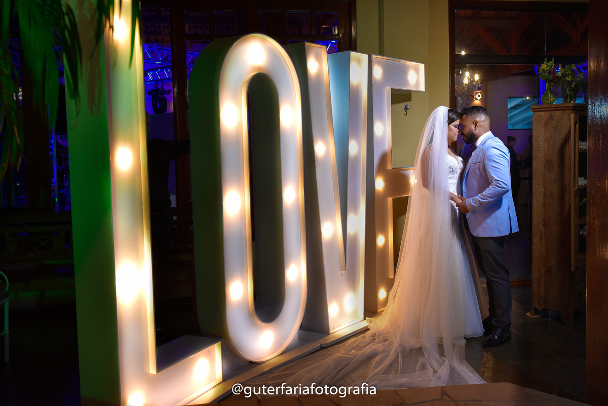 letra-luminosa,super-letras-casamento,love,casamento,letras-de-led,festa,buffet,casal