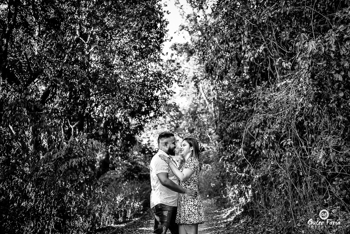 ensaio, ensaio casal, pre wedding, noivos, fotos, fotografo, fotografia, guter, paulinia, campinas. lindos, amor, sessão, namoro, noivado, casamento, casar, noiva, noivo, book, casal, alegria, vila antiga, estrada, parque, save the date, Swiss park