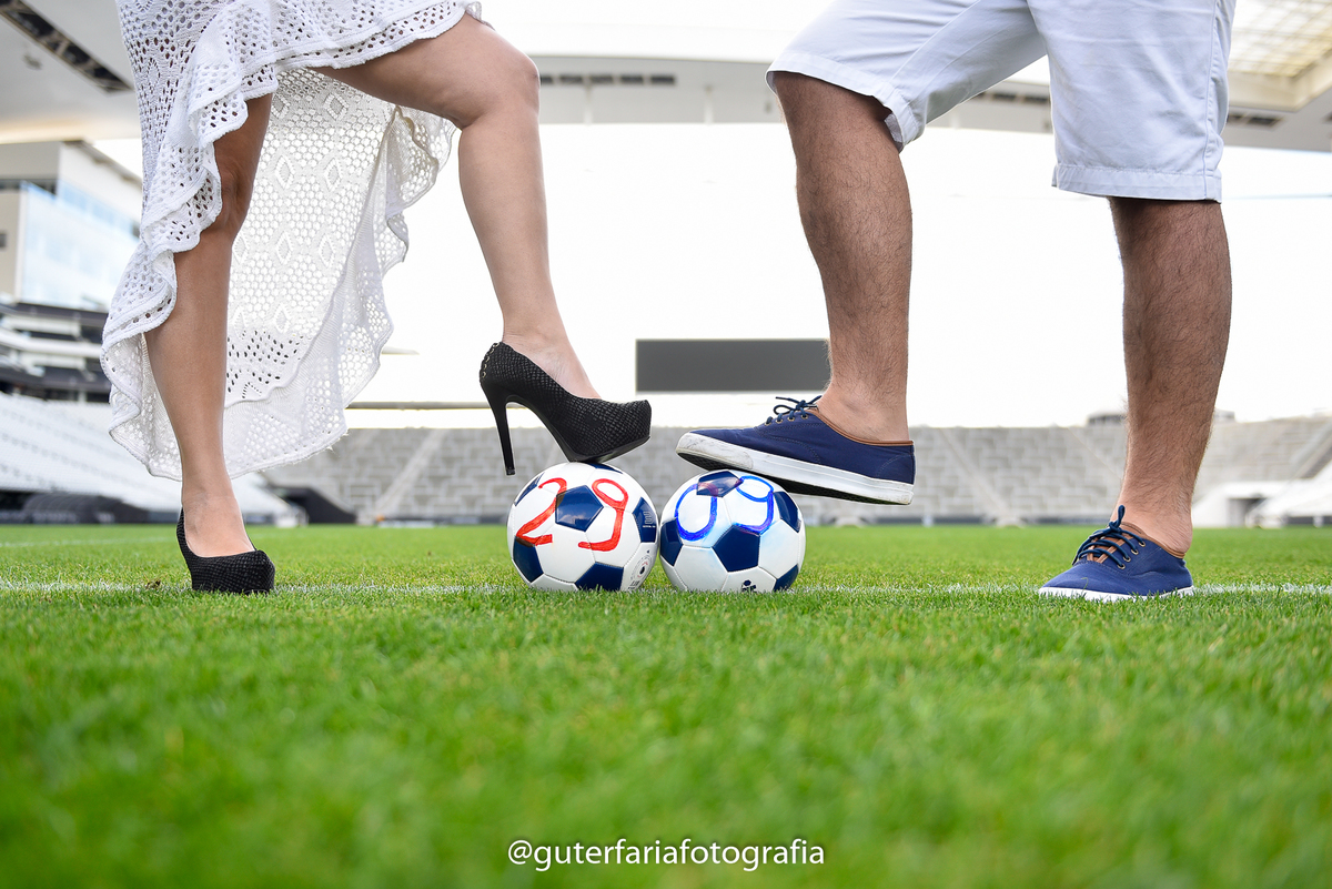 ensaio na arena Corinthians,ensaio, ensaio casal, pre wedding, noivos, fotos, fotografo, fotografia, guter, paulinia, campinas. lindos, amor, sessão, namoro, noivado, casamento, casar, noiva, noivo, book, casal, alegria, sorriso, corinthianos, timão