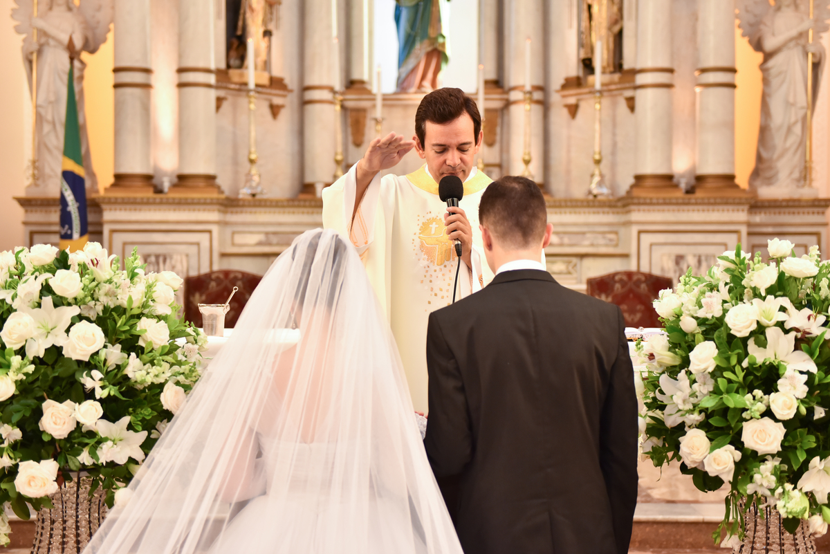 Casamento, noiva, vestido de noiva, aguinaldos, salão, dia da noiva, linda, VESTIDO, ENTRADA DA NOIVA, bolo, aldo silvestre, buffet imagem, paulínia, dj, pista, dança, igreja rosário, Paulínia, buquê