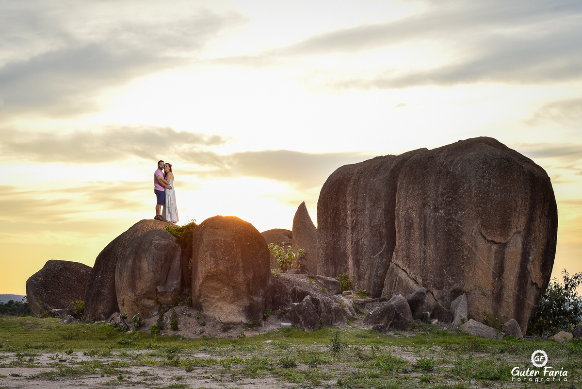 ensaio, ensaio casal, pre wedding, noivos, fotos, fotografo, fotografia, guter, paulinia, campinas. lindos, amor, sessão, namoro, noivado, casamento, casar, noiva, noivo, look, book, souzas, casal, alegria, sorriso, espontânea, divertido, pico das cabras