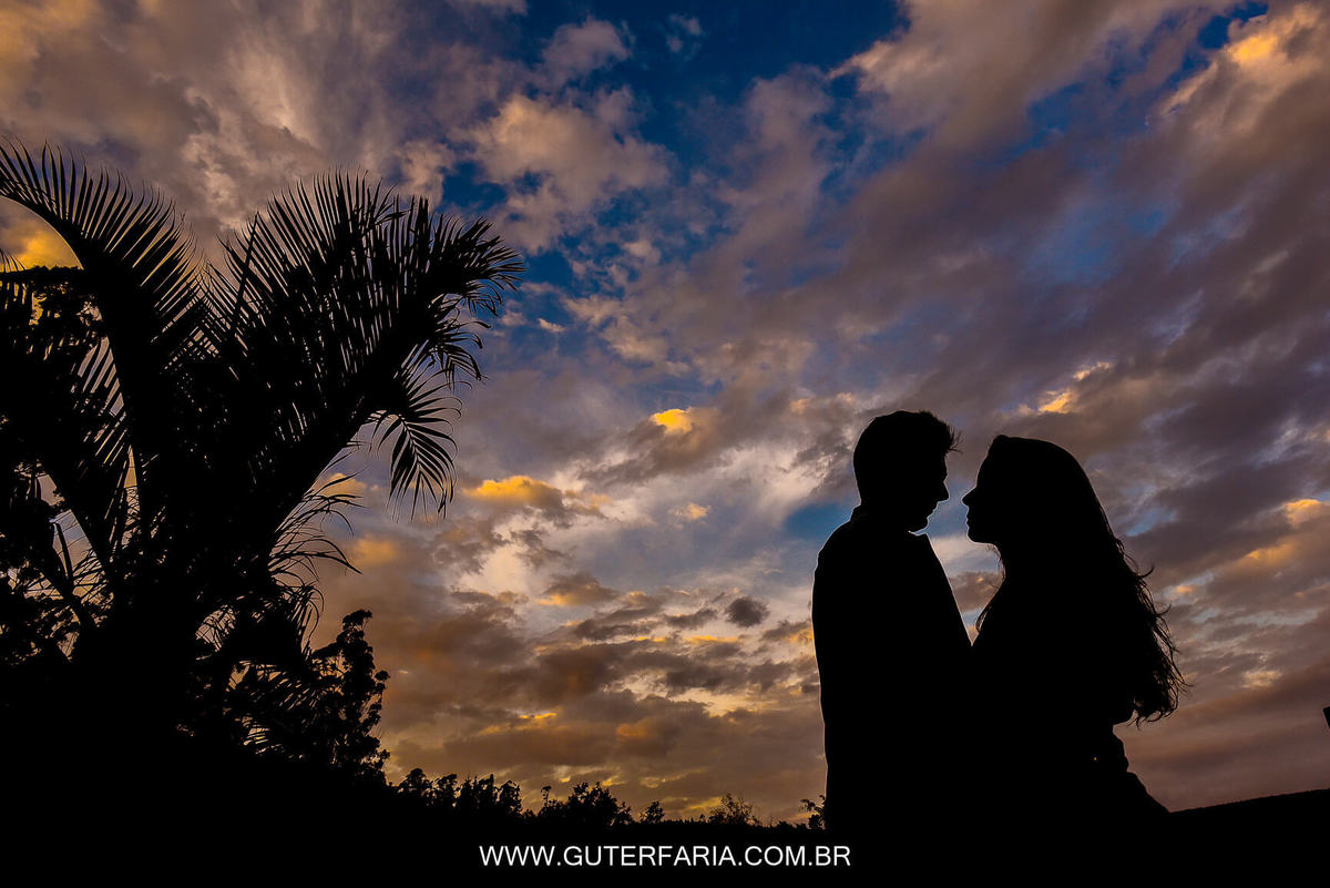 fotografo barato, fotografo de casamento com bom preço, indicação de fotografo, destination wedding, silhueta, céu lindo, sol, luz, casamento, lugar para casar, chácara para casamento, salão de festas, buffet de casamento.