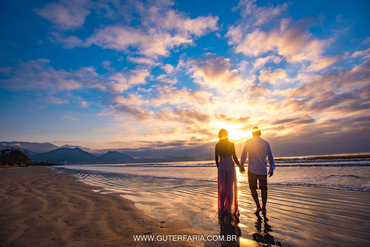 por do sol, ensaio na praia, por do sol na praia, ilhabela, ensaio em ilhabela, fotografo ilhabela, pre wedding ilhabela, casamento ilhabela, top ilhabela, roupa para ensaio na praia