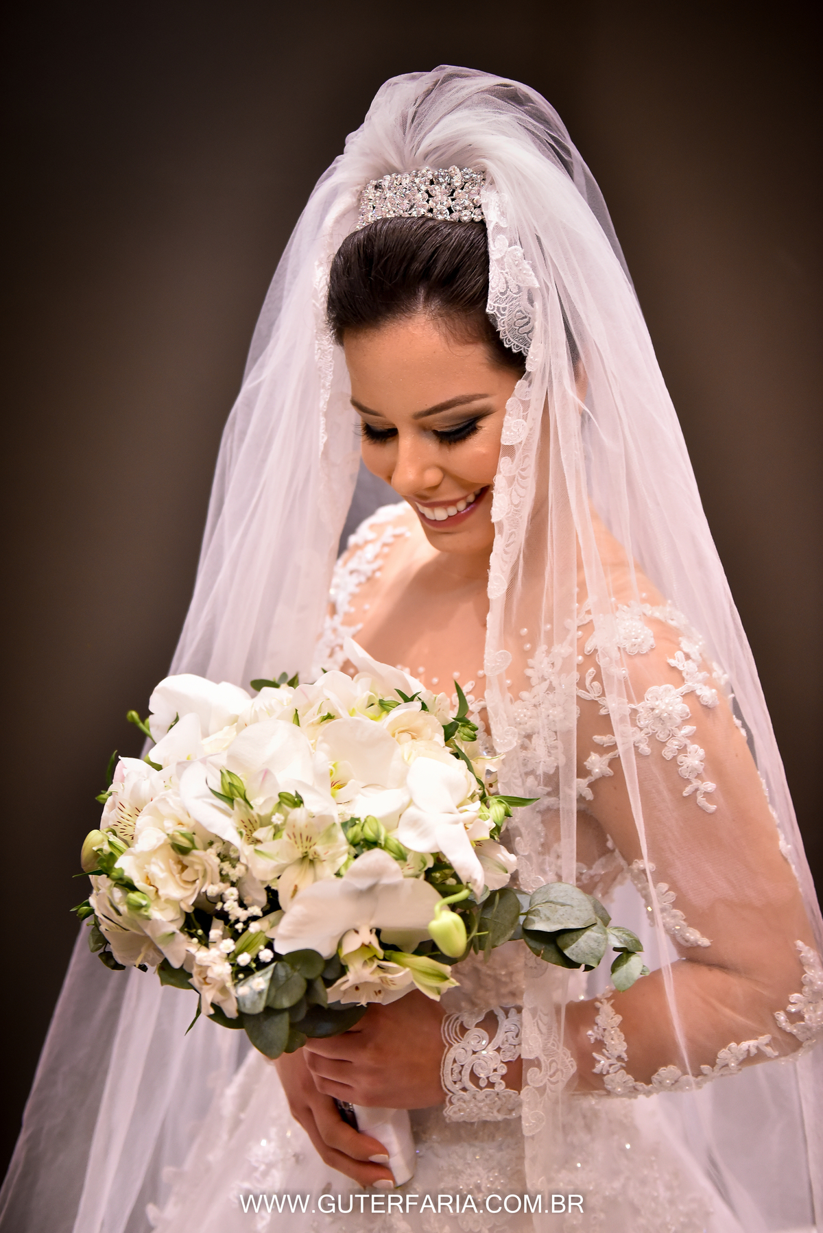 buquê da noiva, make da noiva, noiva linda, noiva sorrindo, melhor fotografo, fotografo na região, fotografo bom, fotografo legal, fotografo premiado, fotografo profissional, foto profissional, foto e video casamento, fotografia, Guter Faria