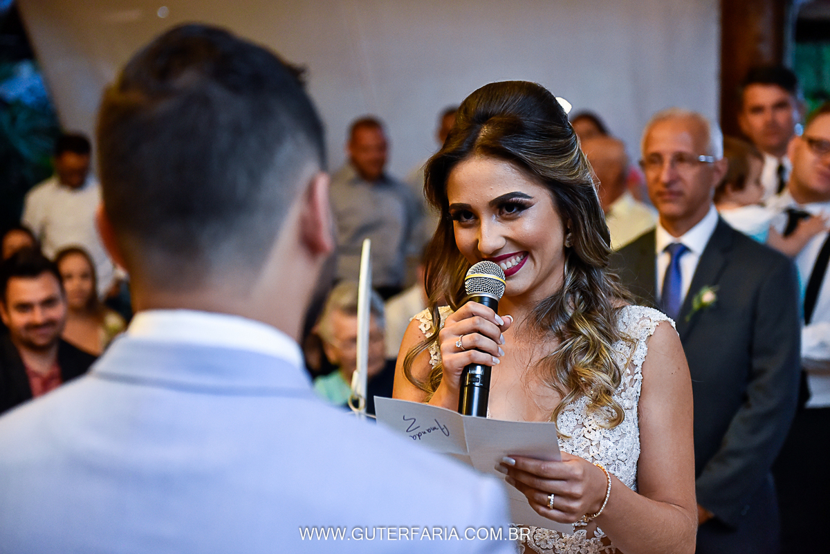 Os votos da noiva.
