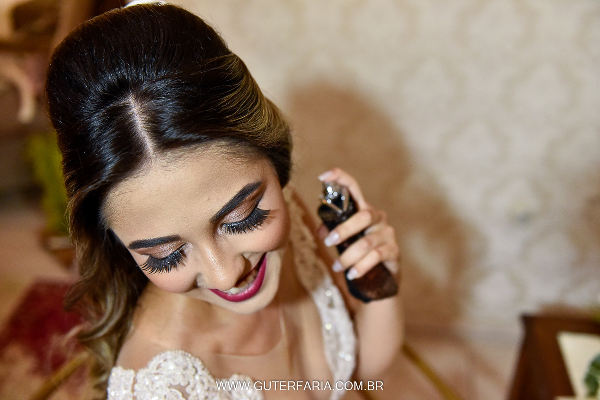 Como é importante o cheiro do dia do casamento, ele ficará na memoria para sempre.