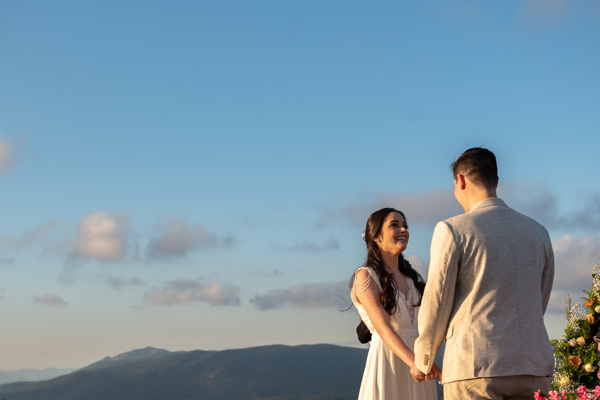 casamento na montanha, casamento rustico, casando de dia, casamento no por do sol