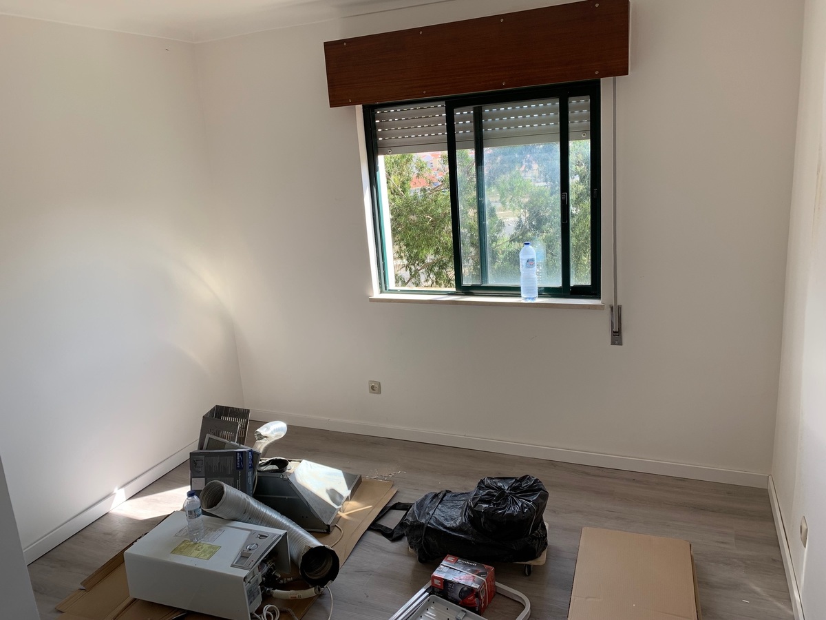 Quarto 1: Colocação de pavimento