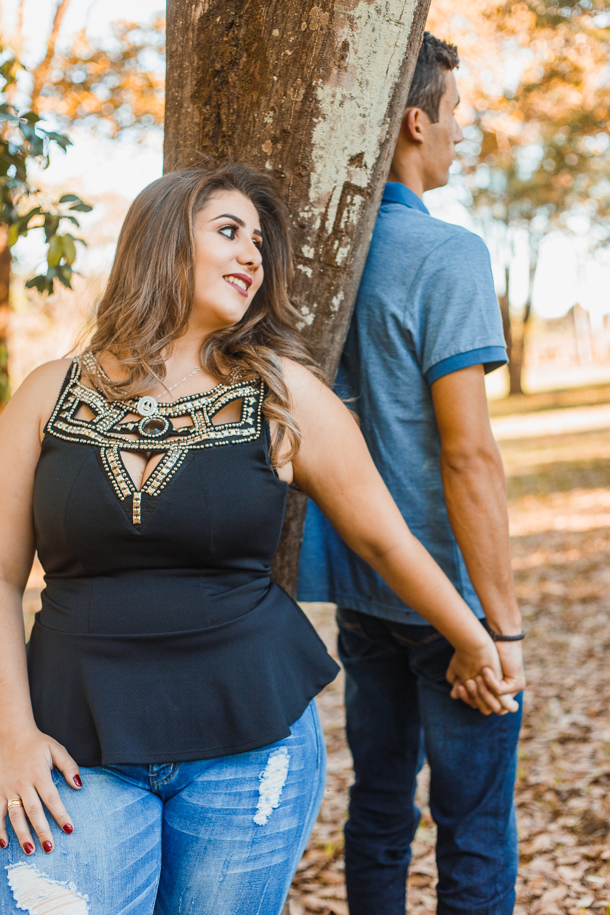 Fotografia de Ensaio Pré-casamento (pre-wedding) da Kety e do Marco, realizado em Araraquara SP, no parque Pinheirinho.  Pre Wedding Photography. 