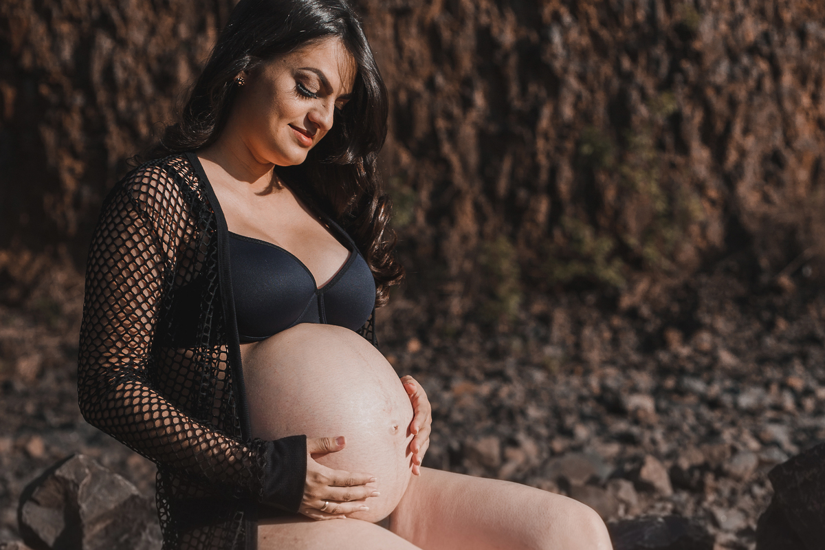 Fotografia de Gestante. Ensaio da Natália, em Araraquara São Paulo, na Pedreira. Pregnant Photography Photo. 