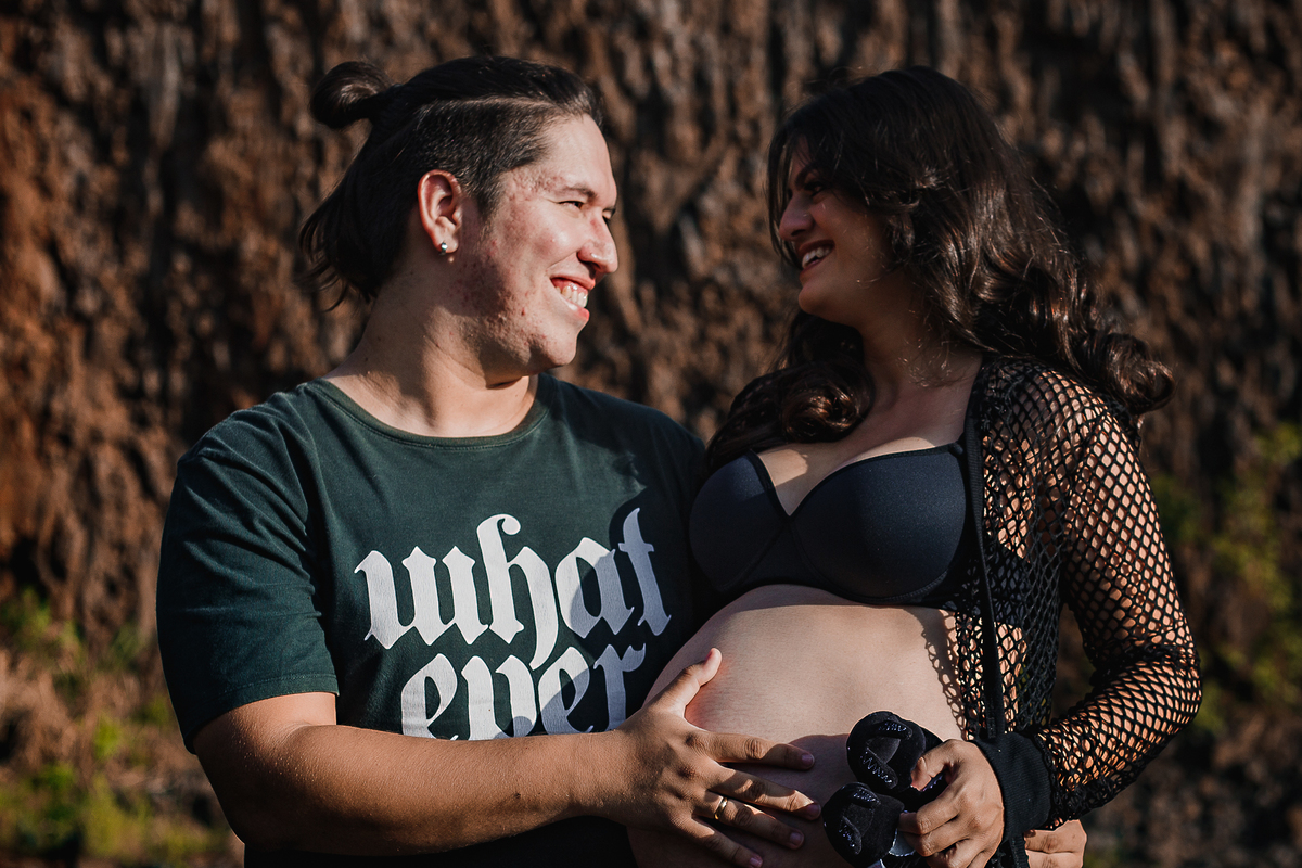 Fotografia de Gestante. Ensaio da Natália, em Araraquara São Paulo, na Pedreira. Pregnant Photography Photo. 