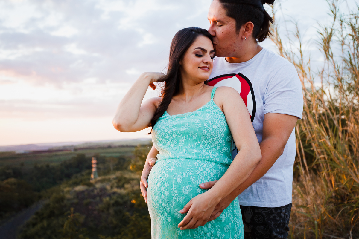 Fotografia de Gestante. Ensaio da Natália, em Araraquara São Paulo, na Pedreira. Pregnant Photography Photo. 
