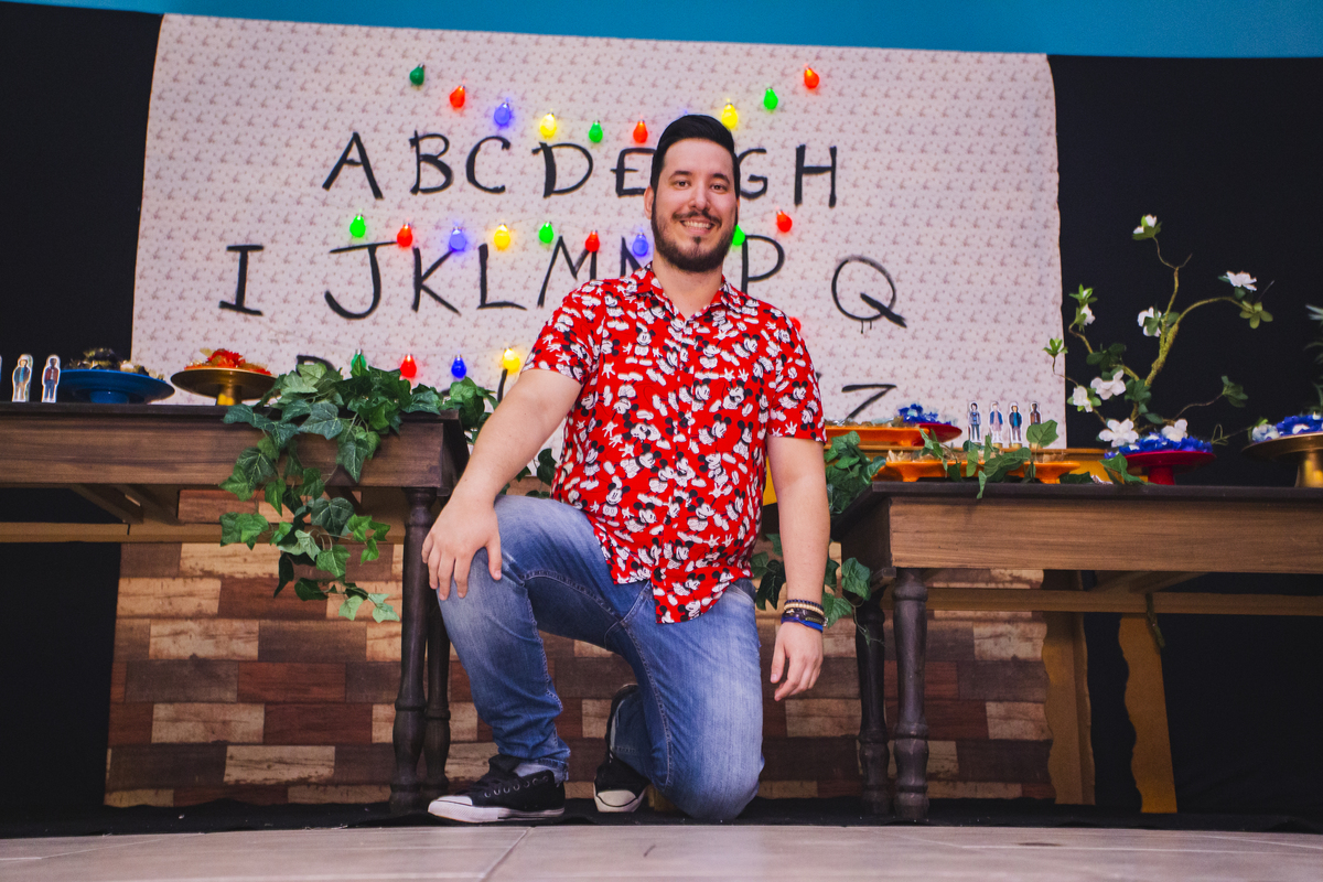 Fotografia de Aniversário do Jeff Mendes, com o surpreendente tema StrangersThings, realizado na Festolândia, em Ibitinga. Aniversary Party Photography Stranger Things