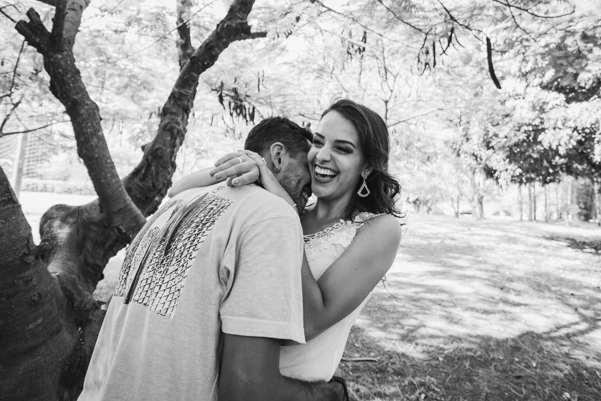 Ensaio Pré-Casamento da Fran e do Ge, realizado em Ibitinga SP, no clube de campo Andreza.  Pre Wedding. Ensaio de Casal. Fotografia de Casal. Fotografia de Casamento. Pre Wedding Photography. 