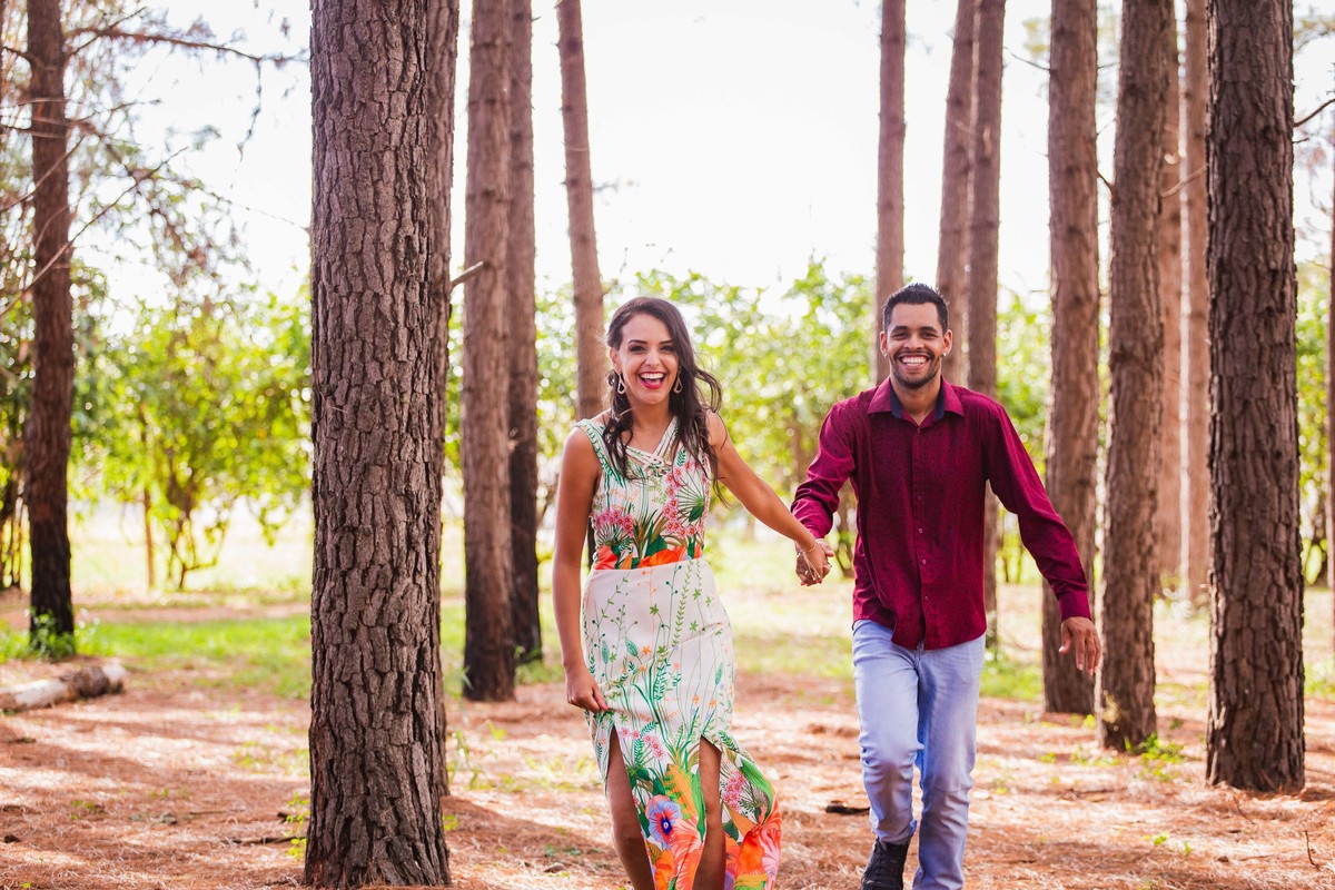 Ensaio Pré-Casamento da Fran e do Ge, realizado em Ibitinga SP, no clube de campo Andreza.  Pre Wedding. Ensaio de Casal. Fotografia de Casal. Fotografia de Casamento. Pre Wedding Photography. 