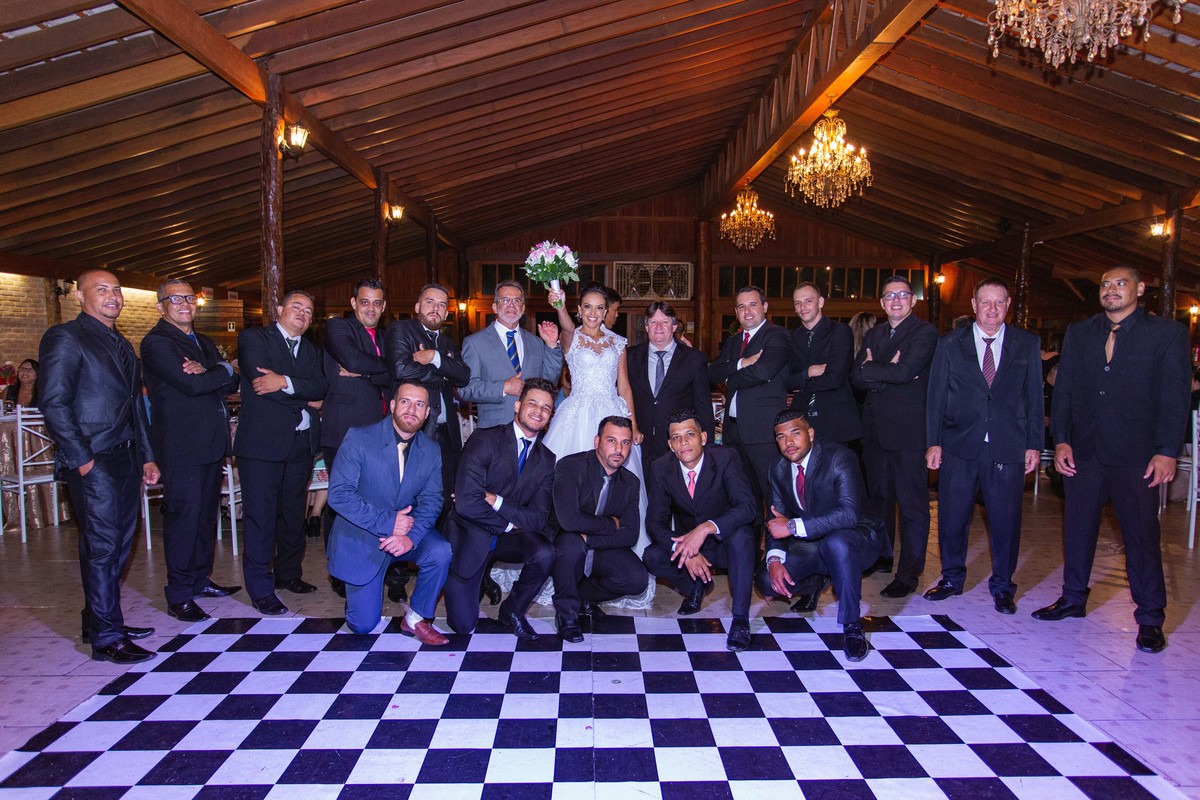 Fotografia de casamento em Ibitinga. Fotografo de casamento em Ibitinga. Noiva. Festa de Casamento. Vestido de Noiva. Maquiagem para casamento. Wedding Photography.