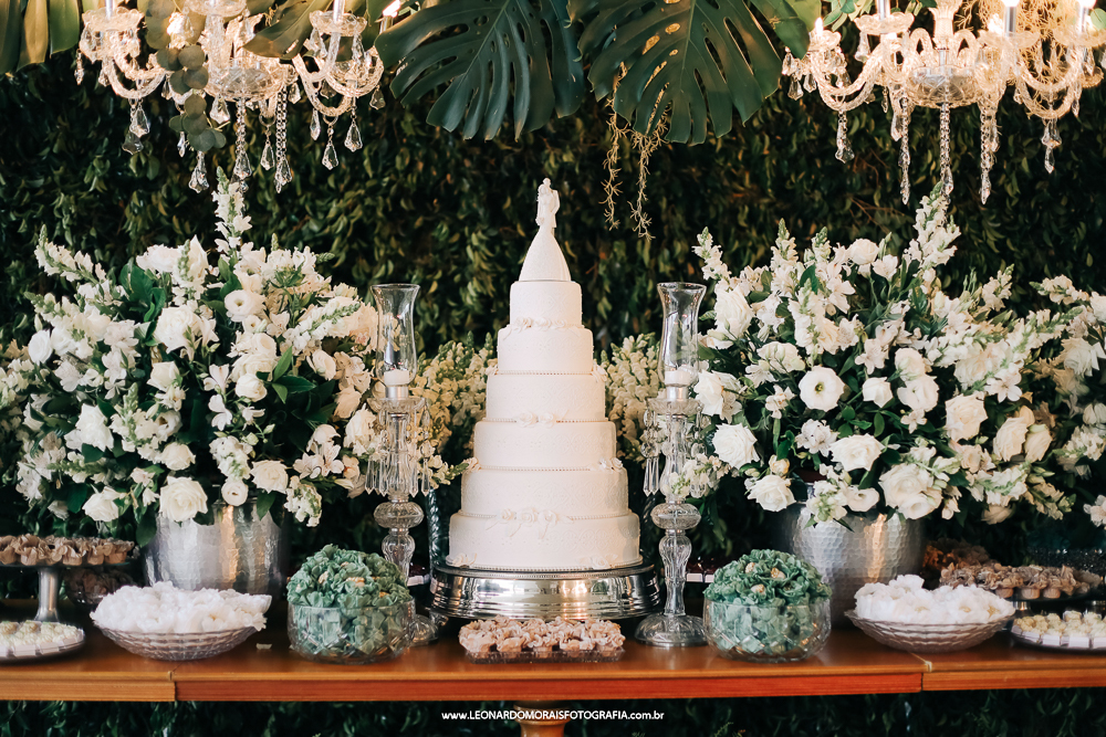 decoração-casamento-mesa-do-bolo