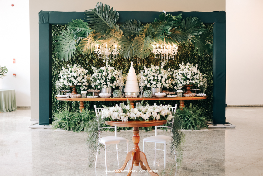 decoração-casamento-mesa-do-bolo