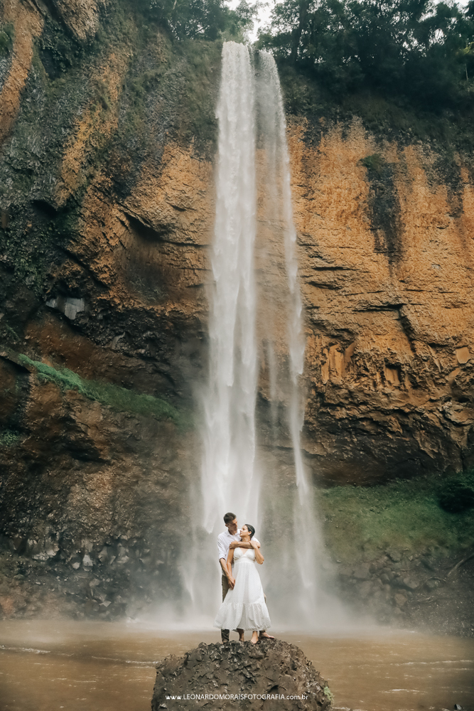 PREWEDDING-CACHOEIRA-DO-SALTÃO