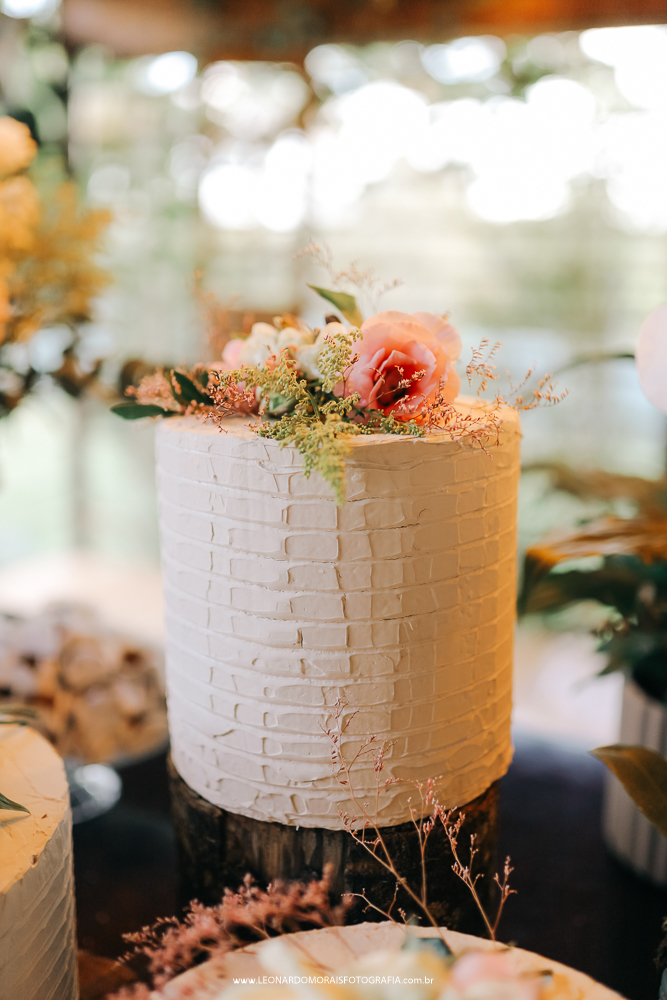 decoração-cerimonia-ao-ar-livre-casamento-chacara-caminho-de-luz