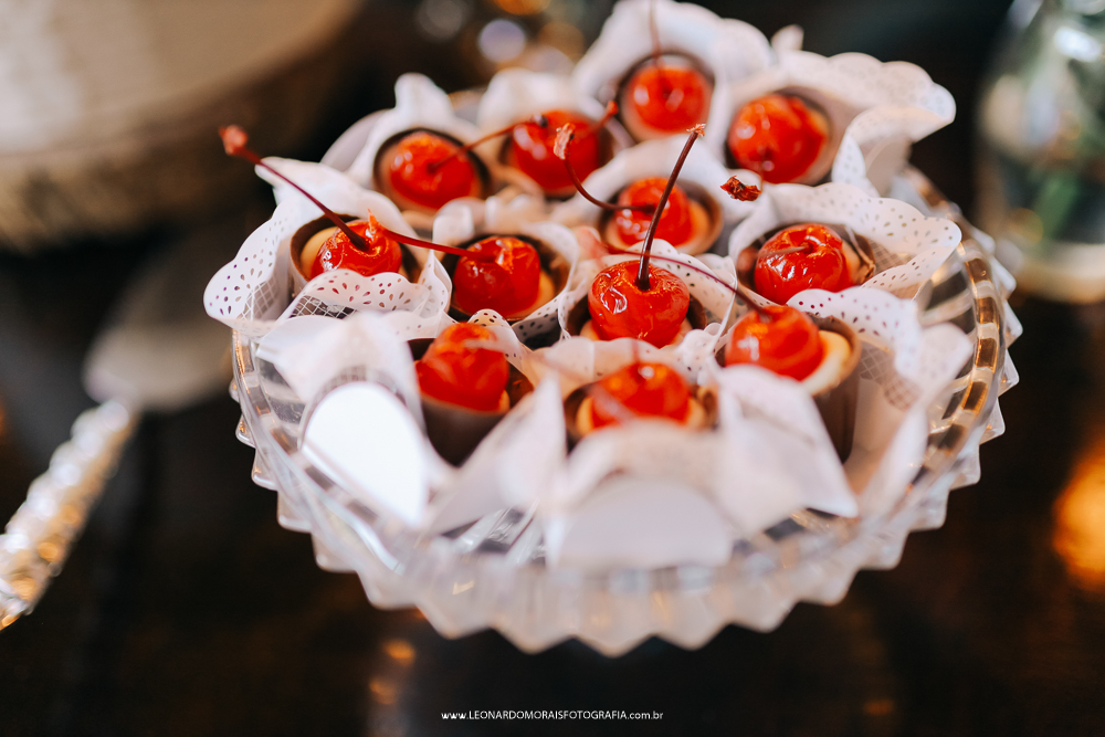 decoração-cerimonia-ao-ar-livre-casamento-chacara-caminho-de-luz