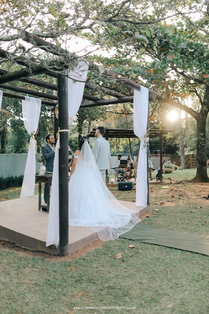 cerimonia-ao-ar-livre-casamento