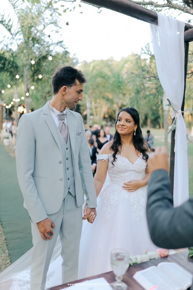 cerimonia-ao-ar-livre-casamento