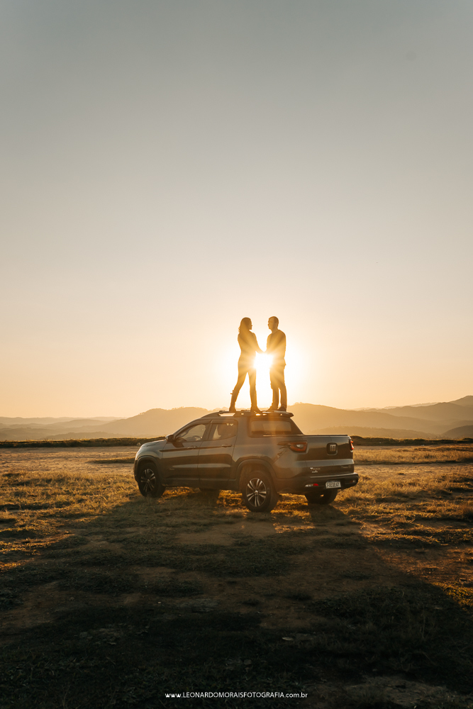 pre-wedding-morro-do-capuava-por-do-sol-toro-fiat
