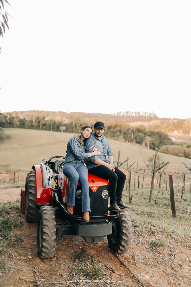 pre-wedding-trator-fazenda