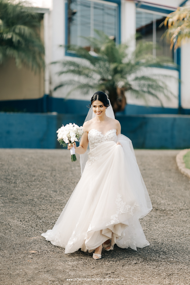 entrada-noiva-casamento-classico-fazenda