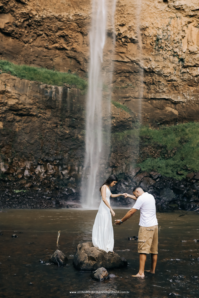 ensaio-prewedding-cachoeira-do-saltao