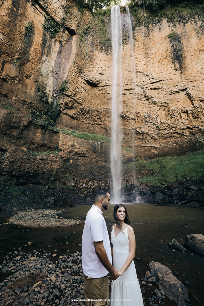 ensaio-prewedding-cachoeira-do-saltao