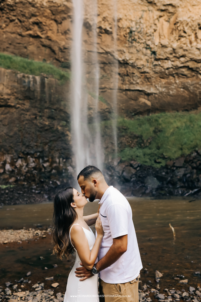 ensaio-prewedding-cachoeira-do-saltao