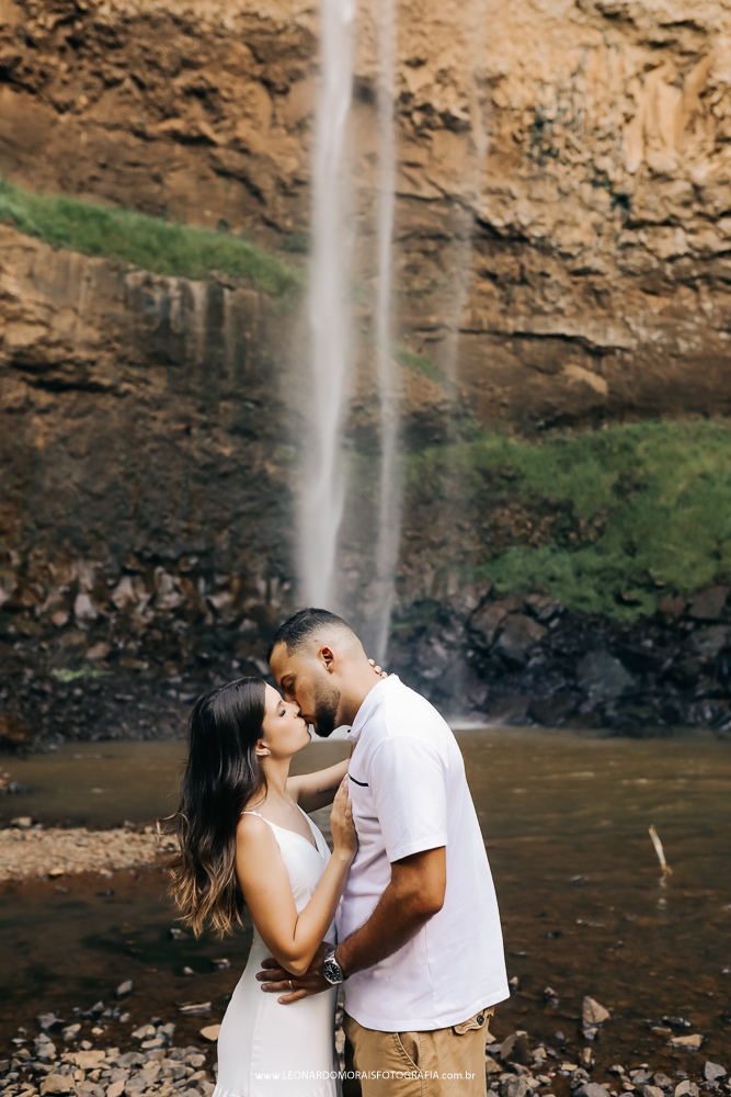 ensaio-prewedding-cachoeira-do-saltao