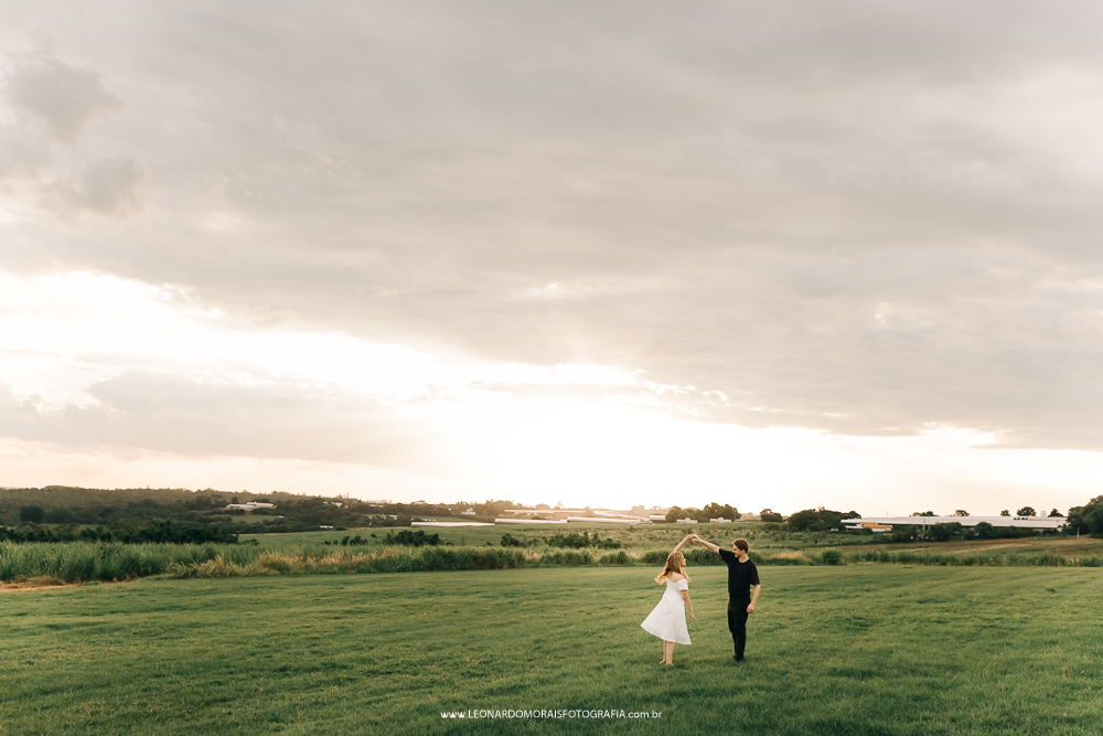 ensaio-prewedding-holambra-campo-por-do-sol