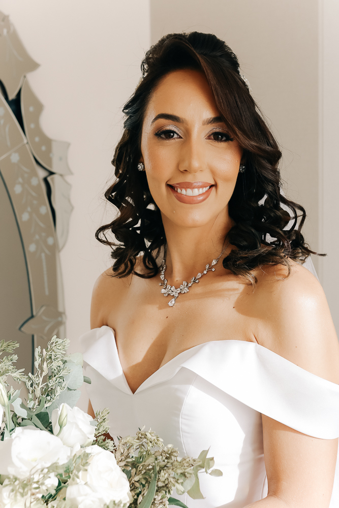 NOIVA-CLASSICA-CASAMENTO-BUQUE-VESTIDO