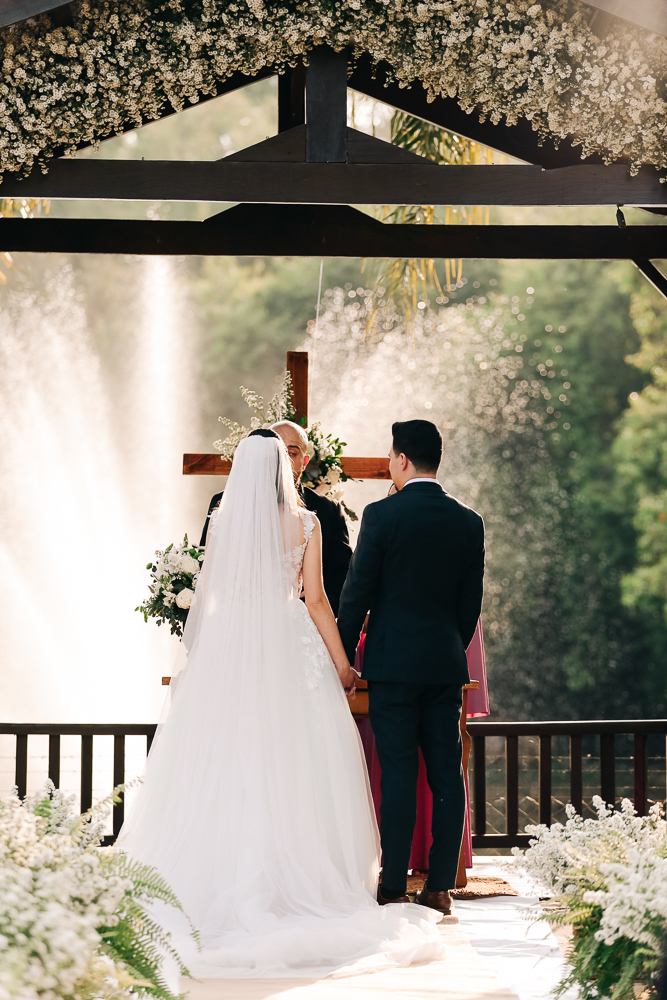 noiva-carro-classico-entrada