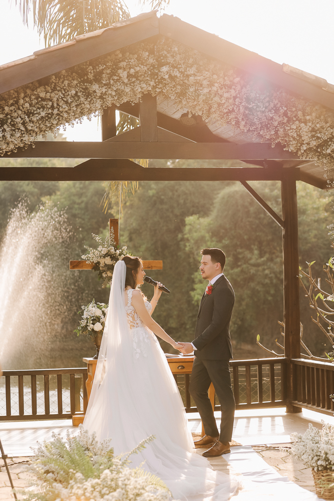 noiva-carro-classico-entrada